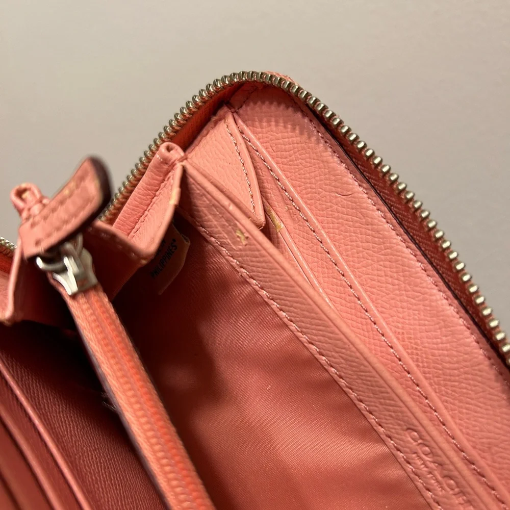 Coach stylish wallets